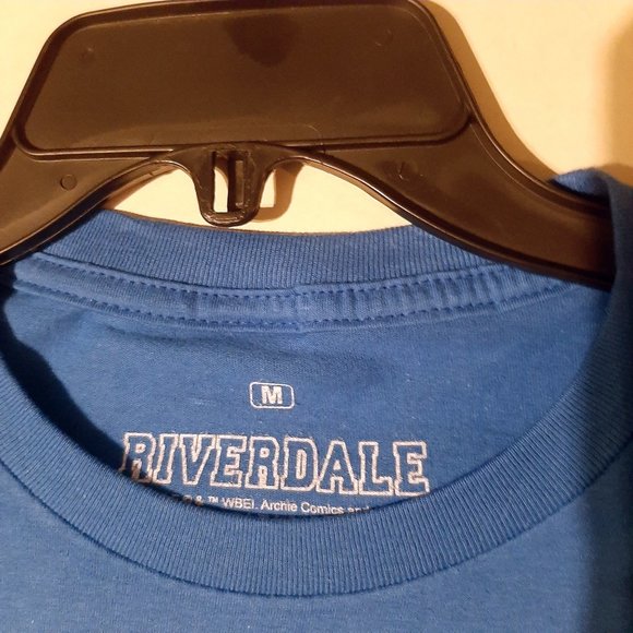 Riverdale High School Adult unisex crop T-Shirt size medium official show merch - Picture 3 of 3